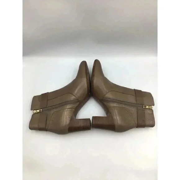 Tory Burch Bootie‎ 9.5 M brown women's shoes Mid-Heel  - Picture 4 of 8